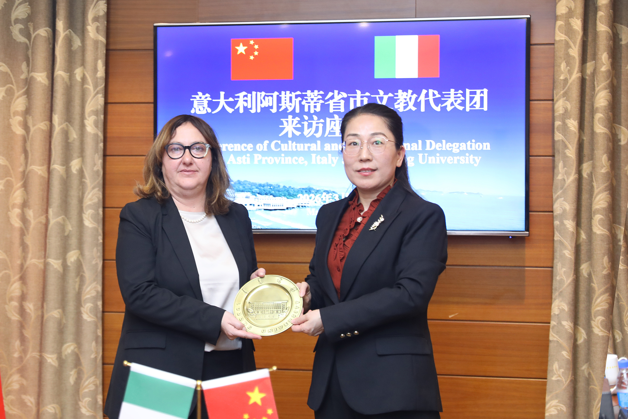 意大利阿斯蒂省文教代表团访问我校